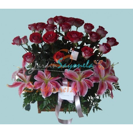 Rosas y Lirios