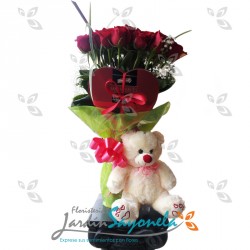 Bouquet, peluche y chocolates